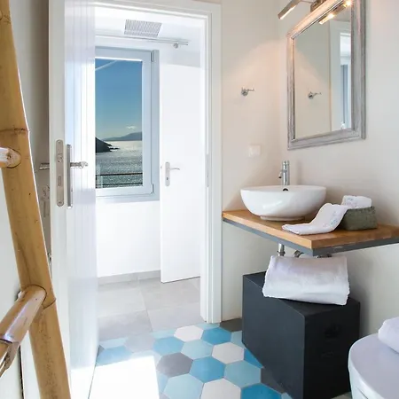 Anemos Luxury Villa