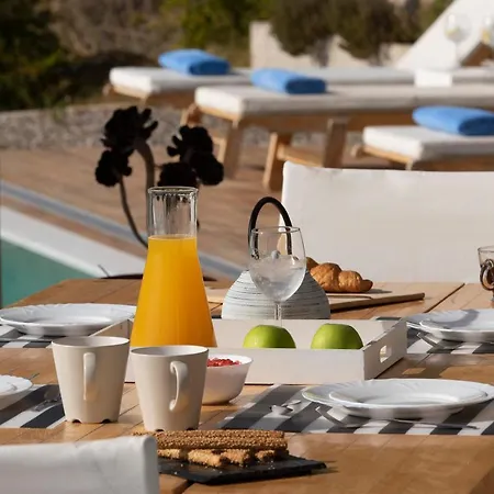 Anemos Luxury